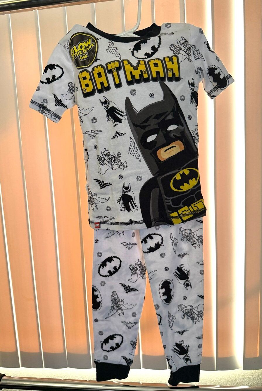 NWOT Boy’s LEGO Batman Pajama Sleepwear Set Sizes 6